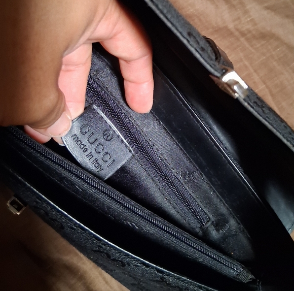 GUCCI VINTAGE BLACK JACKIE GG JACQUARD SHOULDER BAG SILVER LOCKING HARDWARE - Picture 7 of 9